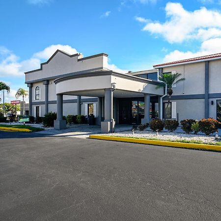 Quality Inn Fort Myers - Cape Coral Exterior photo