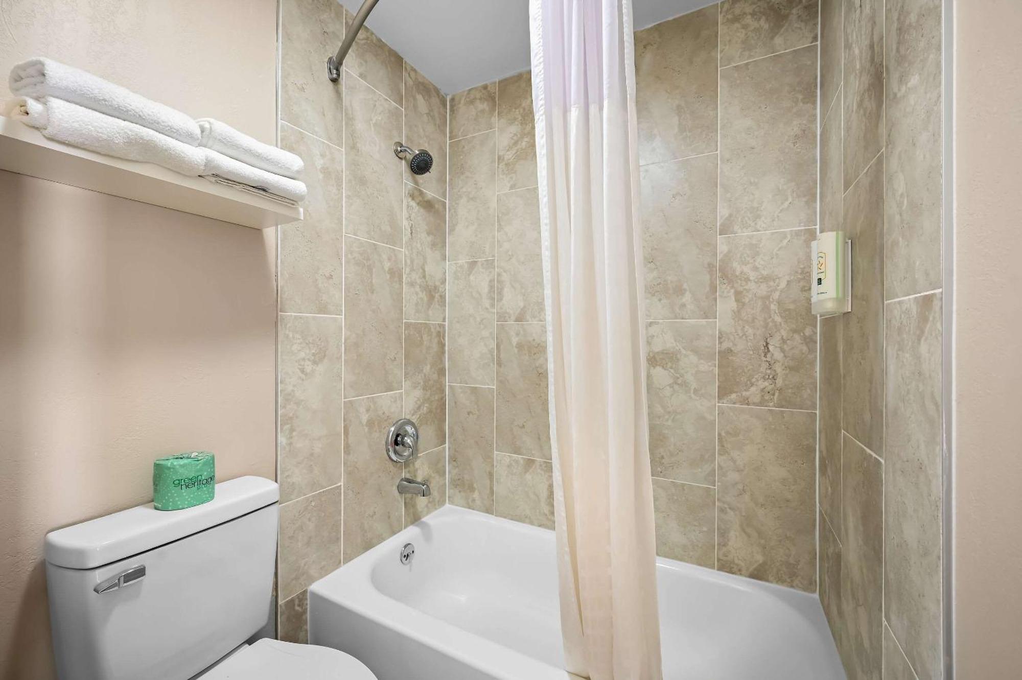 Quality Inn Fort Myers - Cape Coral Exterior photo